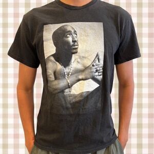 Y2K TUPAC BLACK GRAPHIC TEE!!